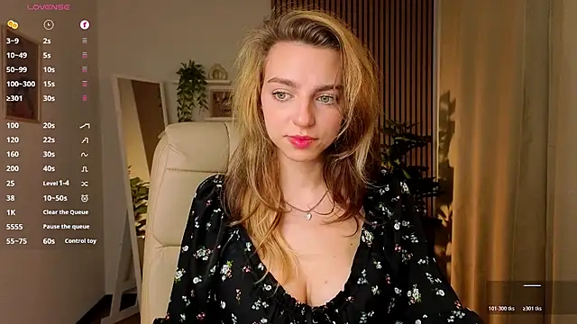 CherryCl0ud online show from May 26, 2026, 2:40 am
