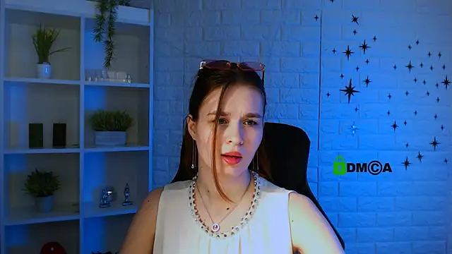 Snapshot of angie_foxy1 chatting on June 1, 2026, 7:15 pm angie foxy1 online show from June 1, 2026, 7:15 pm