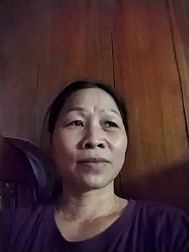 -Titytan- online show from May 24, 2026, 8:19 am