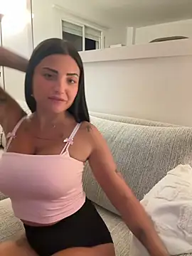 leaascorpioo online show from May 27, 2026, 10:18 pm