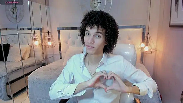 Snapshot of felix_haze chatting on June 4, 2026, 5:30 pm felix haze online show from June 4, 2026, 5:30 pm