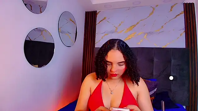 Snapshot of Sol__Latina chatting on July 2, 2026, 4:07 am Sol Latina online show from July 2, 2026, 4:07 am