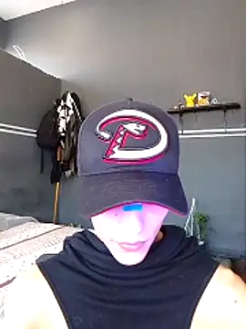 maxwell crazy1 online show from June 4, 2026, 8:37 pm