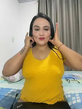 rousee69  online show from June 1, 2026, 11:17 pm
