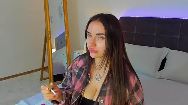 KellyWhites online show from May 29, 2026, 5:16 am