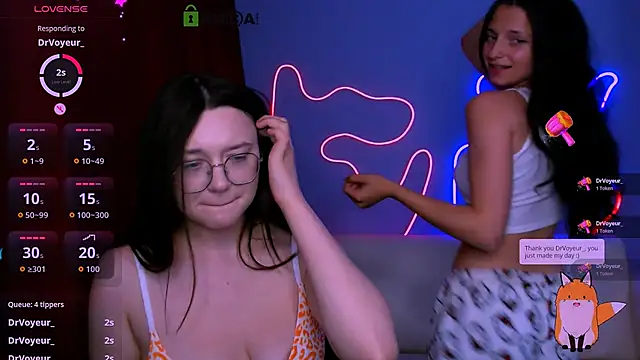 caroline honeyy online show from June 27, 2026, 10:37 pm
