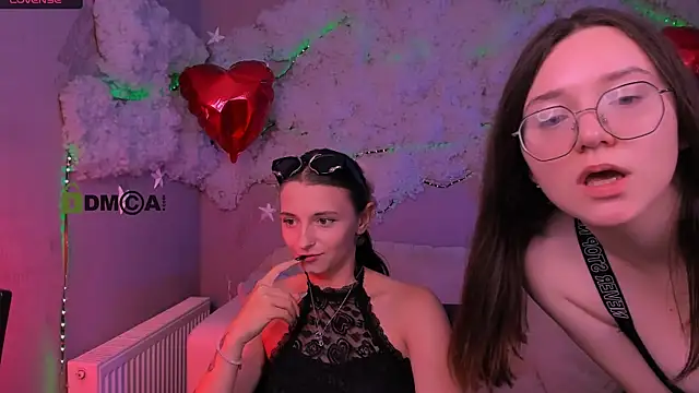 caroline honeyy online show from July 16, 2026, 6:58 pm