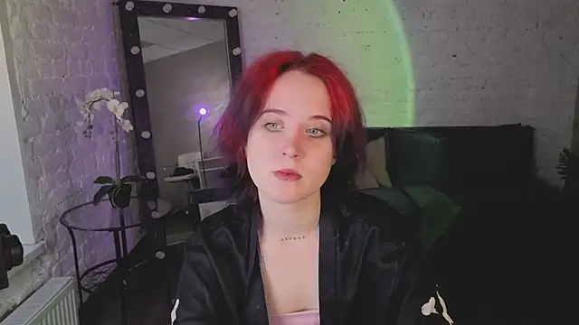 ScarlettSparkss online show from June 3, 2026, 5:21 am