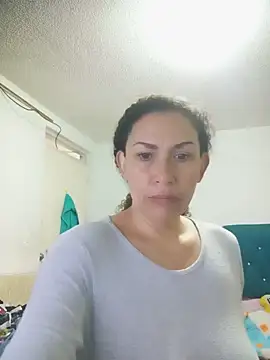 Snapshot of paulett15 chatting on May 29, 2026, 4:16 pm paulett15 online show from May 29, 2026, 4:16 pm