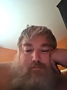 Daddybear26 online show from May 15, 2026, 3:52 pm