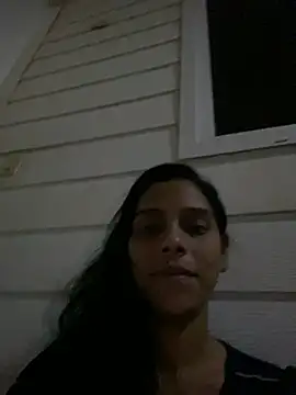 Snapshot of Saray_queen1 chatting on July 4, 2026, 5:02 am Saray queen1 online show from July 4, 2026, 5:02 am
