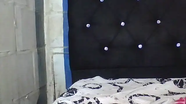 Snapshot of perloon chatting on June 30, 2026, 9:16 pm perloon online show from June 30, 2026, 9:16 pm