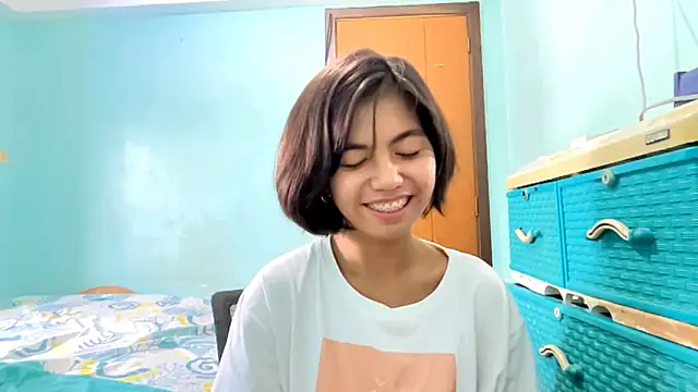 Snapshot of YukikoSchaefers chatting on June 27, 2026, 3:44 am YukikoSchaefers online show from June 27, 2026, 3:44 am