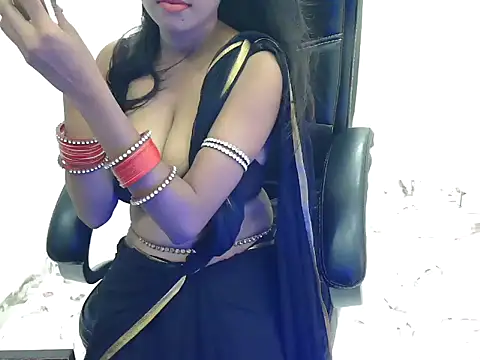 Snapshot of priya-roy61 chatting on July 4, 2026, 4:07 am priya-roy61 online show from July 4, 2026, 4:07 am