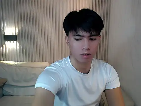 horny jamesxx online show from July 8, 2026, 1:04 pm