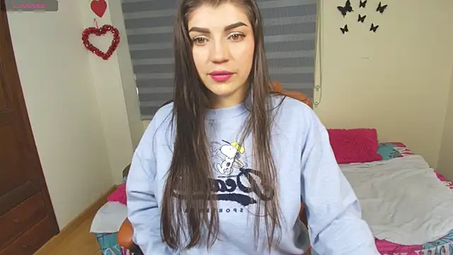 alba lexter  online show from July 7, 2026, 4:11 pm