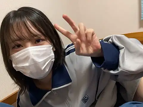 Snapshot of miniminimo_o chatting on May 24, 2026, 11:37 am miniminimo o online show from May 24, 2026, 11:37 am