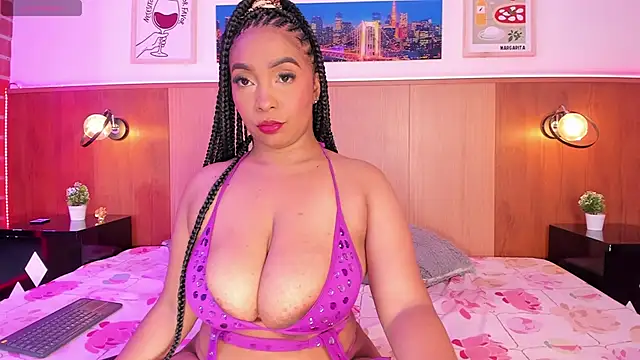 Snapshot of Anniie_Fox_ chatting on June 13, 2026, 12:25 pm Anniie Fox online show from June 13, 2026, 12:25 pm