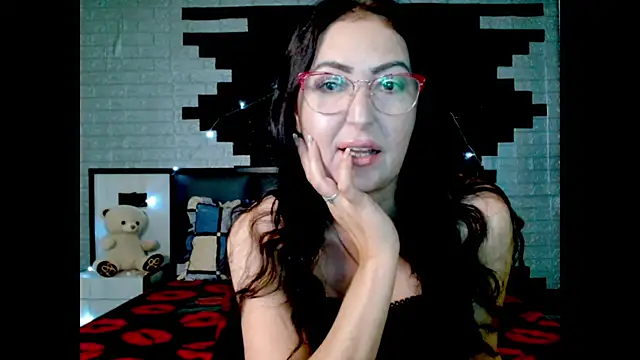 Snapshot of Ada_Vera chatting on June 26, 2026, 11:03 am Ada Vera online show from June 26, 2026, 11:03 am
