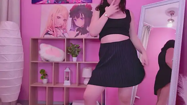 Ariella  cute online show from May 17, 2026, 2:02 pm