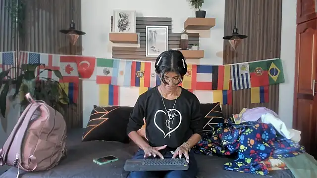 Snapshot of Evaa_campbell chatting on June 22, 2026, 1:19 pm Evaa campbell online show from June 22, 2026, 1:19 pm