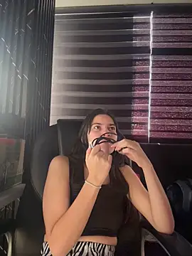 Snapshot of Stefany_LS chatting on June 20, 2026, 1:03 pm Stefany LS online show from June 20, 2026, 1:03 pm