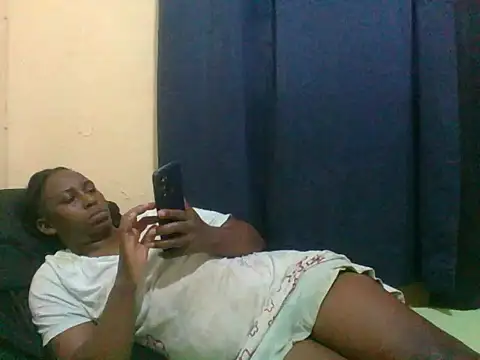 Snapshot of naughty-slender chatting on June 30, 2026, 4:46 am naughty-slender online show from June 30, 2026, 4:46 am