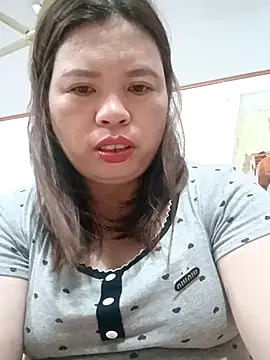 Snapshot of -Yeyi- chatting on June 25, 2026, 7:18 pm -Yeyi- online show from June 25, 2026, 7:18 pm