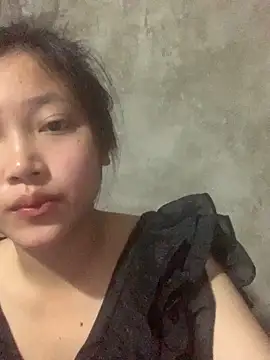 hinami-lo online show from May 18, 2026, 8:42 am