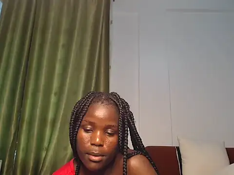Snapshot of desires-chocolate chatting on June 7, 2026, 12:31 pm desires-chocolate online show from June 7, 2026, 12:31 pm