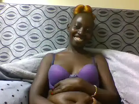 Snapshot of maamypussy chatting on July 24, 2026, 5:33 pm maamypussy online show from July 24, 2026, 5:33 pm