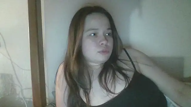 Snapshot of RiaLowelyt chatting on May 24, 2026, 9:42 pm RiaLowelyt online show from May 24, 2026, 9:42 pm