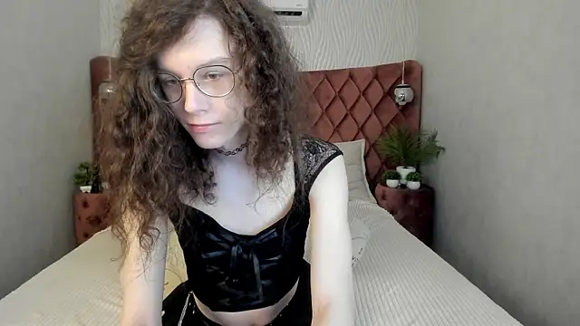OlesiaBev online show from May 24, 2026, 5:34 am