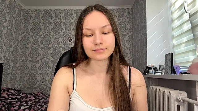 ShaylaChong online show from June 24, 2026, 6:01 am