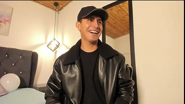 Snapshot of marcos_vieyra chatting on July 8, 2026, 7:40 pm marcos vieyra online show from July 8, 2026, 7:40 pm