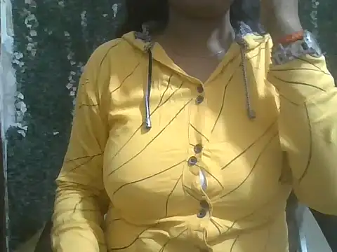 Snapshot of shallykaur chatting on June 2, 2026, 3:41 am shallykaur online show from June 2, 2026, 3:41 am