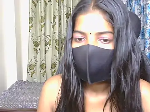 hoty-pihu online show from May 20, 2026, 3:56 am