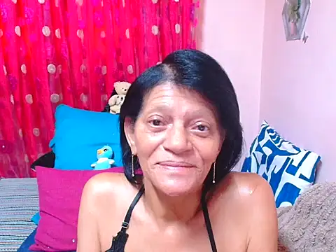 sluttyrox online show from May 17, 2026, 5:49 am
