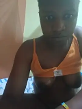 Rylie-love online show from June 10, 2026, 6:51 pm