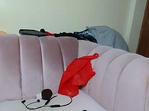 Snapshot of splash_coochie chatting on June 4, 2026, 1:39 pm splash coochie online show from June 4, 2026, 1:39 pm