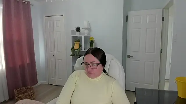 Vika73 online show from February 18, 2025, 6:15 pm