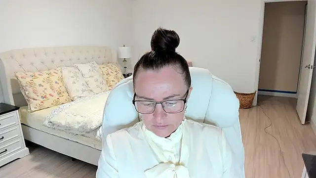 Vika73 online show from September 15, 2025, 1:00 pm