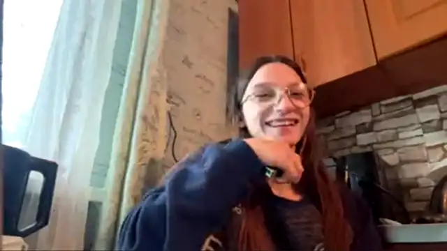 Snapshot of SparkleJebb chatting on June 12, 2026, 5:23 pm SparkleJebb online show from June 12, 2026, 5:23 pm