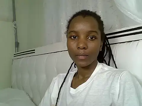 Snapshot of Sexy_vylsa chatting on July 7, 2026, 9:30 pm Sexy vylsa online show from July 7, 2026, 9:30 pm