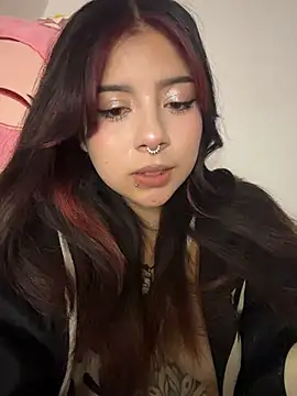 Snapshot of softdoll-_ chatting on June 27, 2026, 6:18 am softdoll- online show from June 27, 2026, 6:18 am