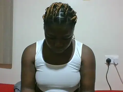 Snapshot of evethegurl chatting on June 23, 2026, 9:46 pm evethegurl online show from June 23, 2026, 9:46 pm