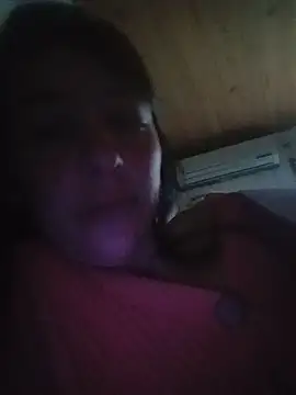 Snapshot of guapitaaa_love chatting on June 13, 2026, 6:28 pm guapitaaa love online show from June 13, 2026, 6:28 pm