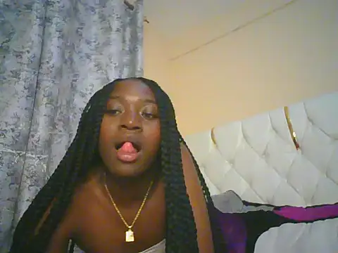 Snapshot of Preetygirlyz chatting on May 18, 2026, 4:35 pm Preetygirlyz online show from May 18, 2026, 4:35 pm