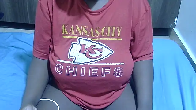 Snapshot of RawHoneyXo- chatting on June 10, 2026, 9:35 pm RawHoneyXo- online show from June 10, 2026, 9:35 pm