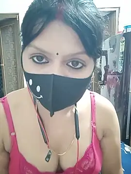 ZOYA-STRIP online show from June 20, 2026, 3:59 pm